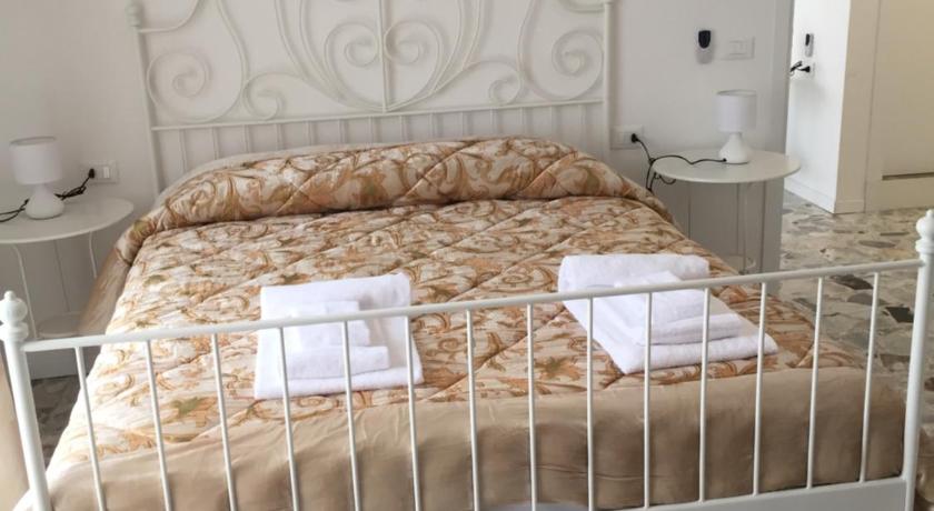 Rooms Villa Bergamo Airport
