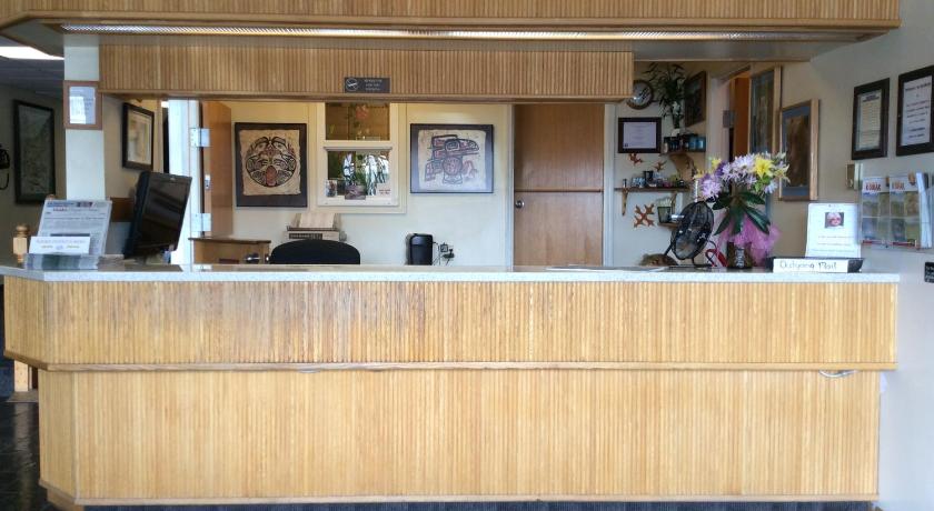 Shelikof Lodge photo