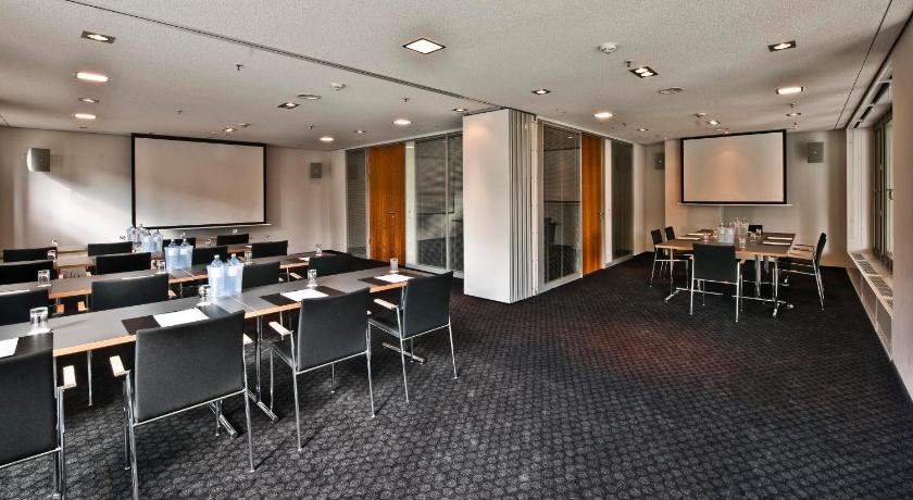 베를린 코스모 호텔 베를린 미테 (COSMO Hotel Berlin Mitte) 4성급 호텔 외관