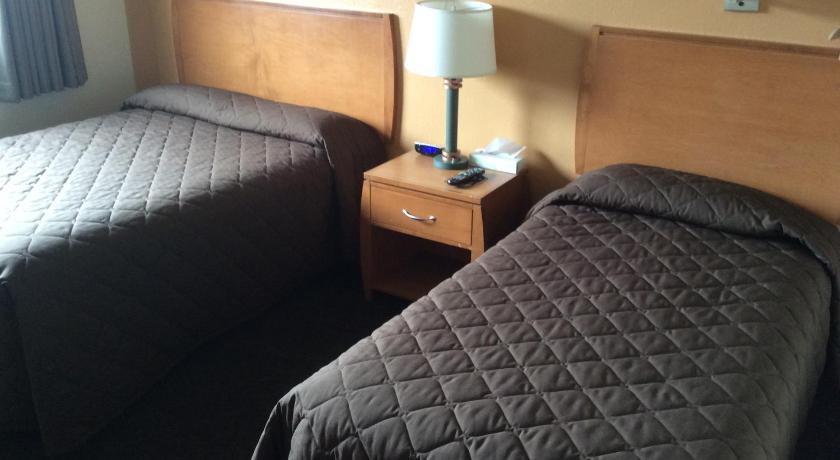 Shelikof Lodge photo