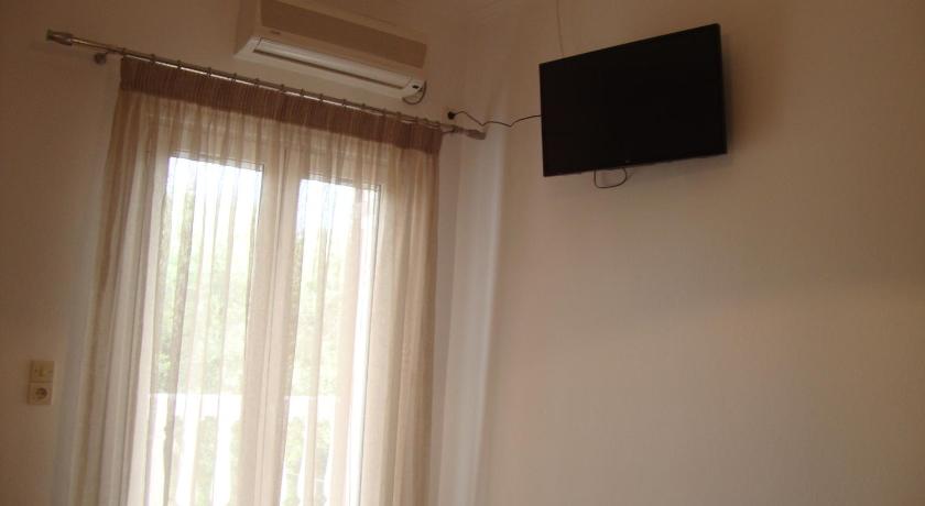 Image of Studio with Garden View 13