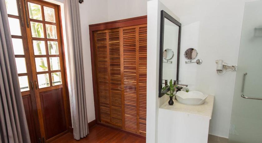 Image of Super Deluxe Double Room 16