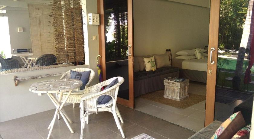 Image of King Room with Pool View 7