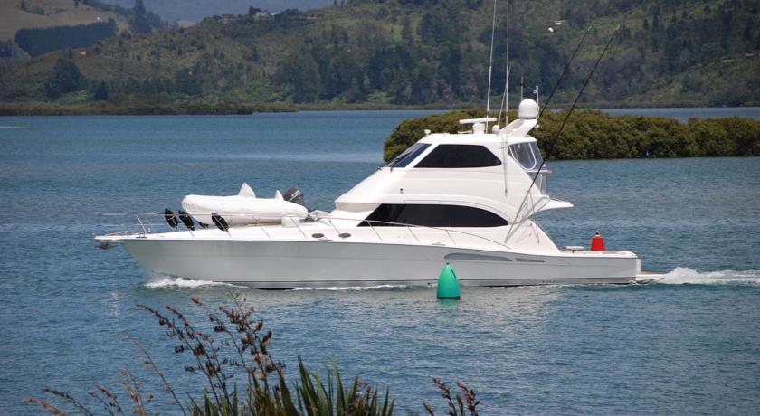 Tides Reach Whitianga — Hotel in Whitianga