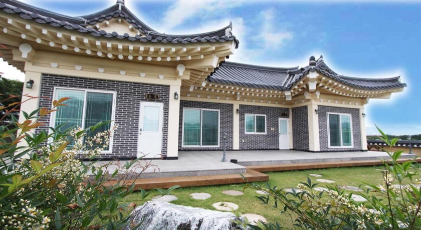 Gyeongju Family Pension — Hotel in Gyeongju-si