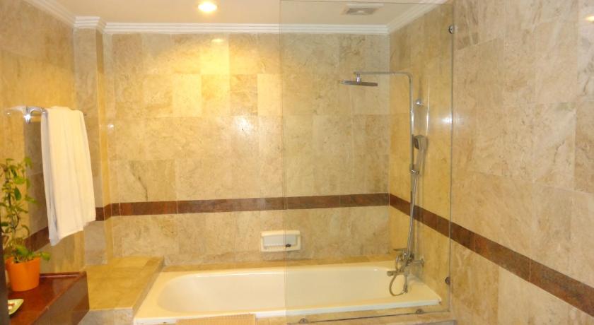Private Apartments at Jayakarta Resort photo