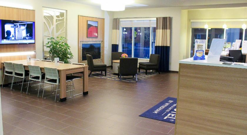 Microtel Inn & Suites Penn Yan Finger Lakes Region