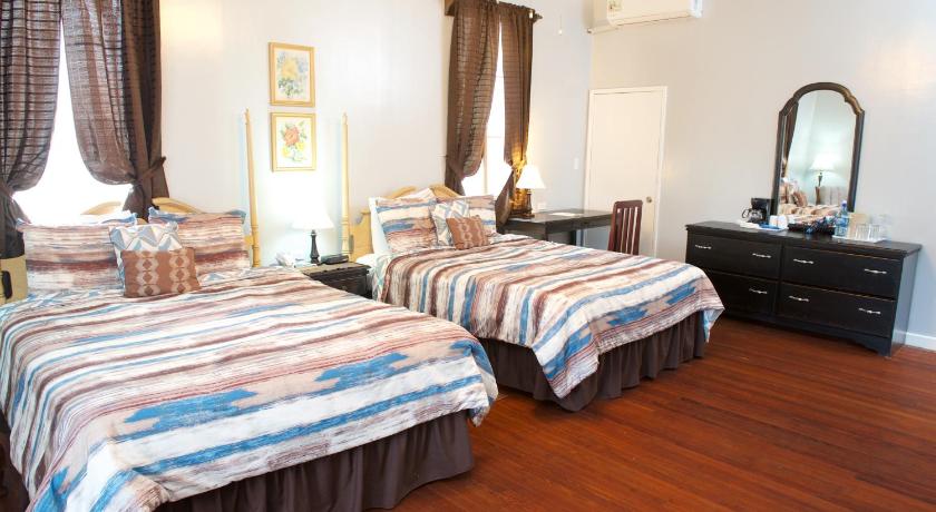 Deluxe Colonial Queen Room - 2 Queen Beds (Lobby Entrance) (Deluxe colonial Queen Room - 2 Queen Beds (Lobby Entrance)) attēls 1