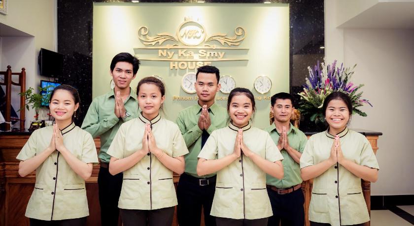 Ny Ka Smy Hotel - image 6