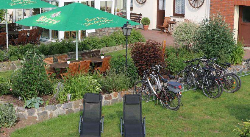 レンブルッフ Hotel Garni Zur Alten Post 3つ星 ホテル 外観