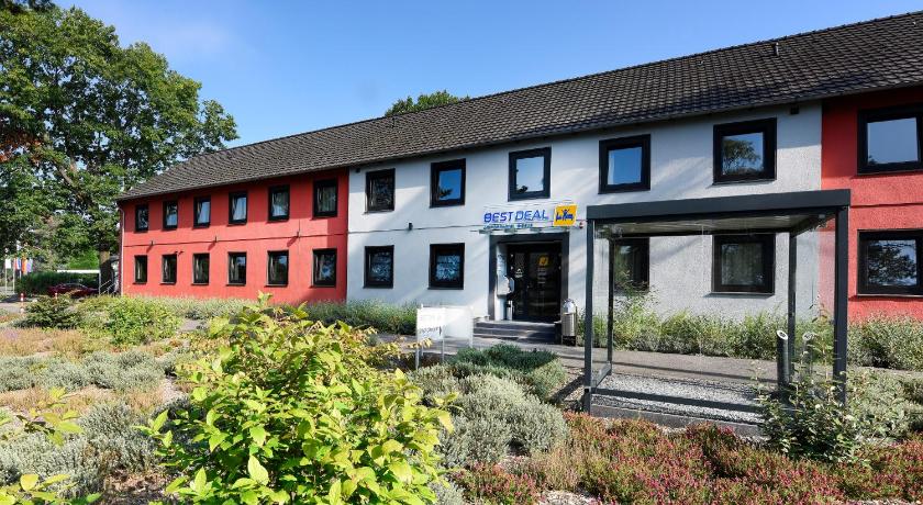 Best Deal Airporthotel Weeze — Hotel in Weeze