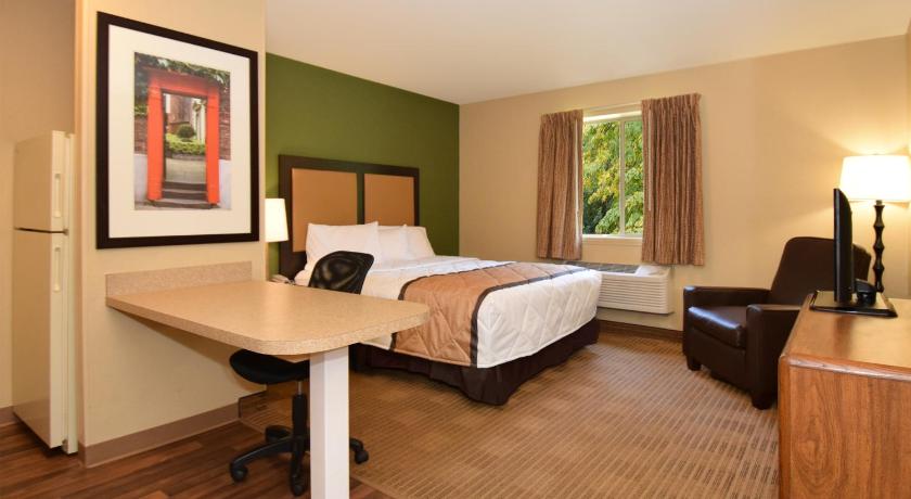 Extended Stay America Suites - Charleston - Northwoods Blvd.