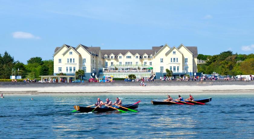 Galway Bay Hotel Conference & Leisure Centre photo