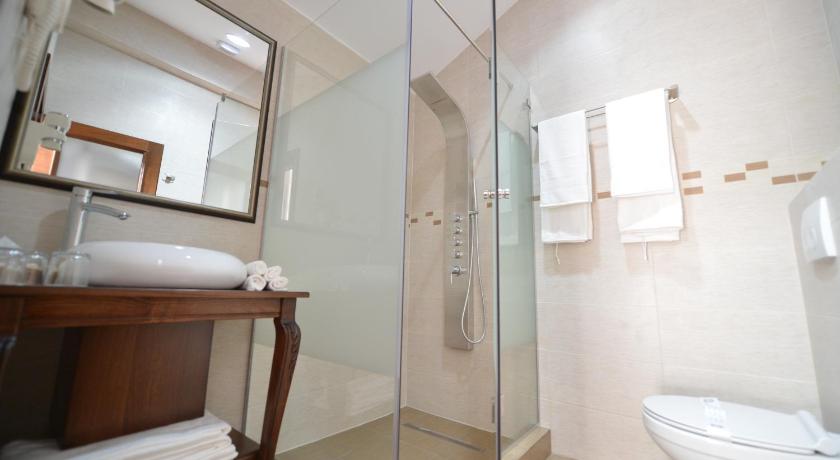 Imagen de Suite Deluxe (Deluxe Suite) 2