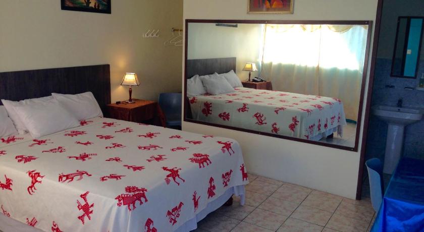 Hotel MundialCity photo