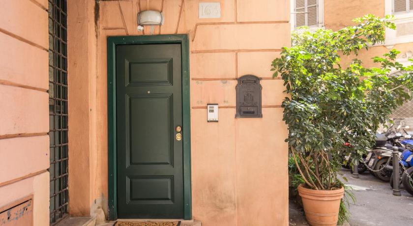 Pantheon Miracle Suite photo