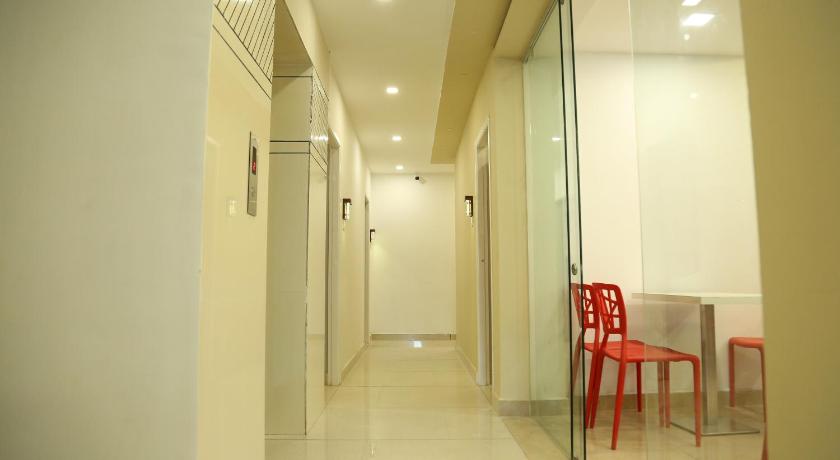 4U business class hotel photo
