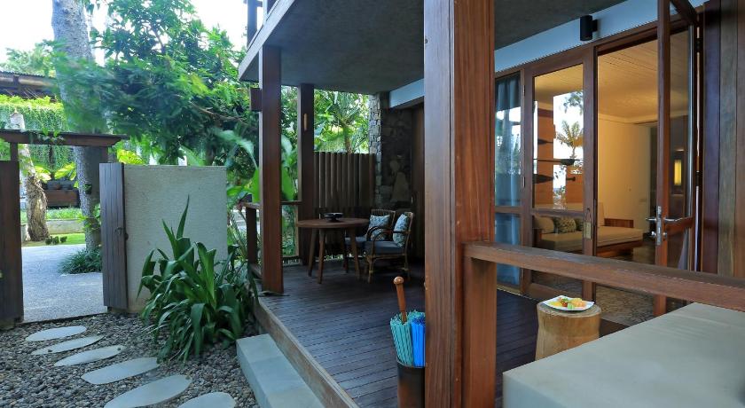 Image of Beach Front Suite 14