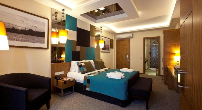 Collage Pera Hotel - image 6