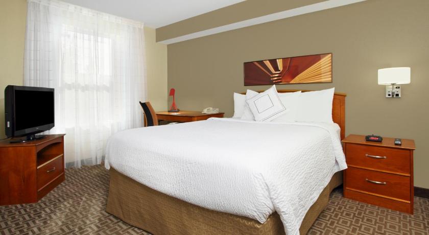 TownePlace Suites Newark Silicon Valley