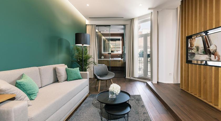 Dominic Smart & Luxury Suites - Parliament photo