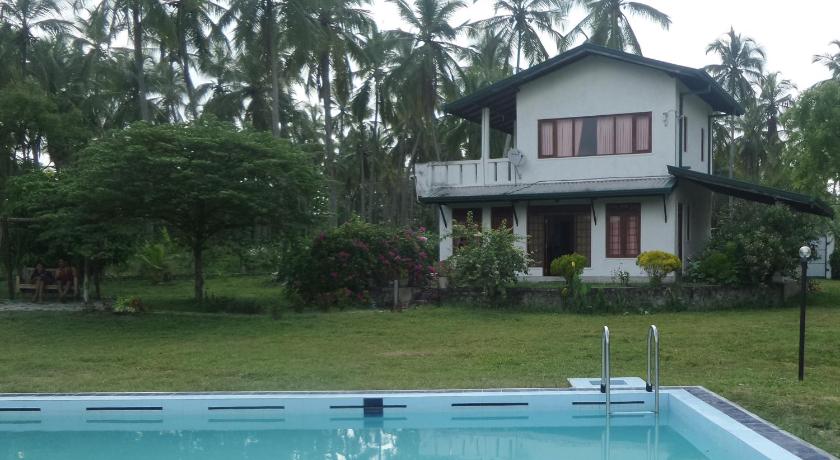 Cocoworld Bungalow photo