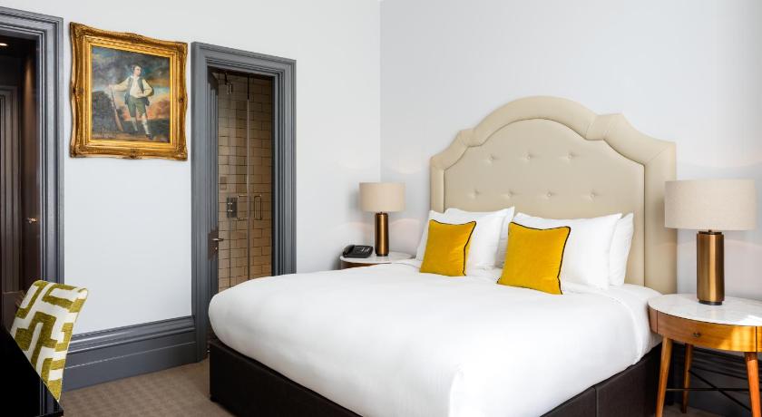 Image of Deluxe Room 5