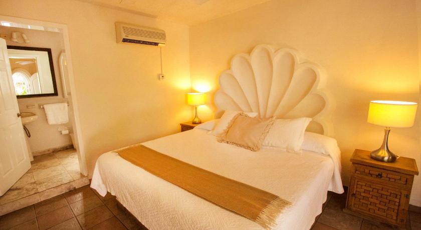 Hotel & Suites El Moro