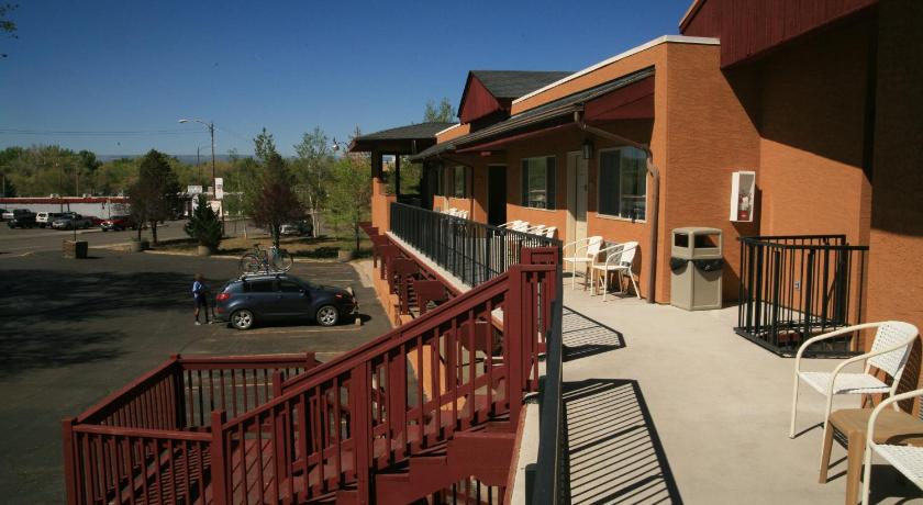 Black Canyon Motel photo