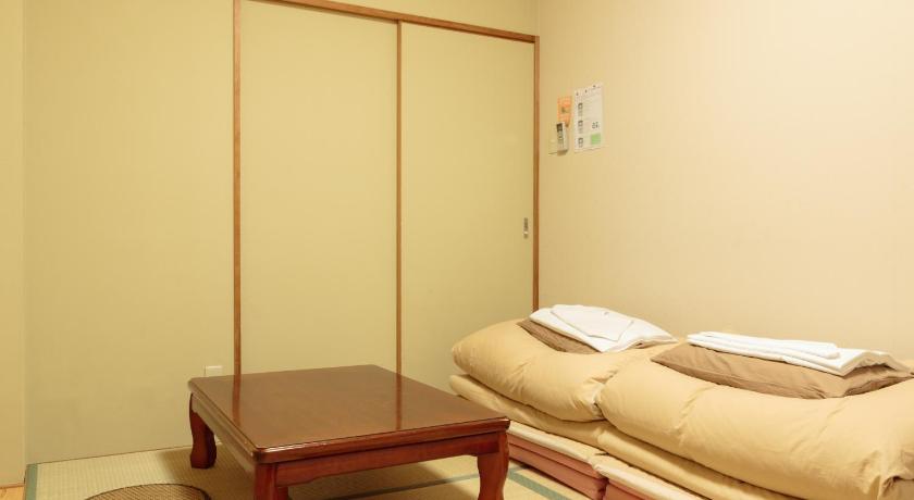 Image of Japanese-Style Twin Room with Private Bathroom 0