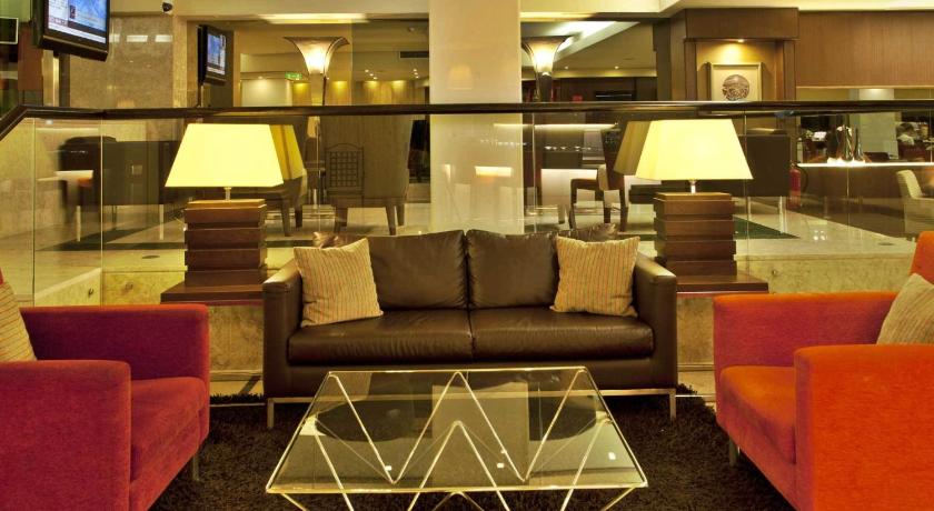 リスボン Turim Iberia Hotel 4つ星 ホテル ロビー