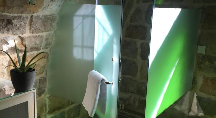 Stone Cellars photo