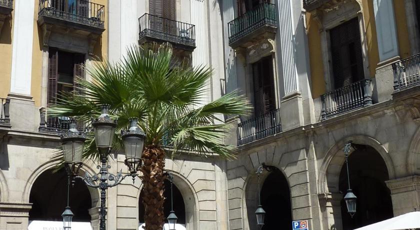 Roma Reial Hotel