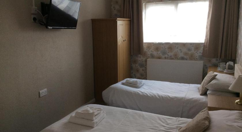 The Avenue Hotel photo