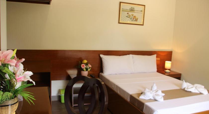 Image of Deluxe Room Non-Smoking 1