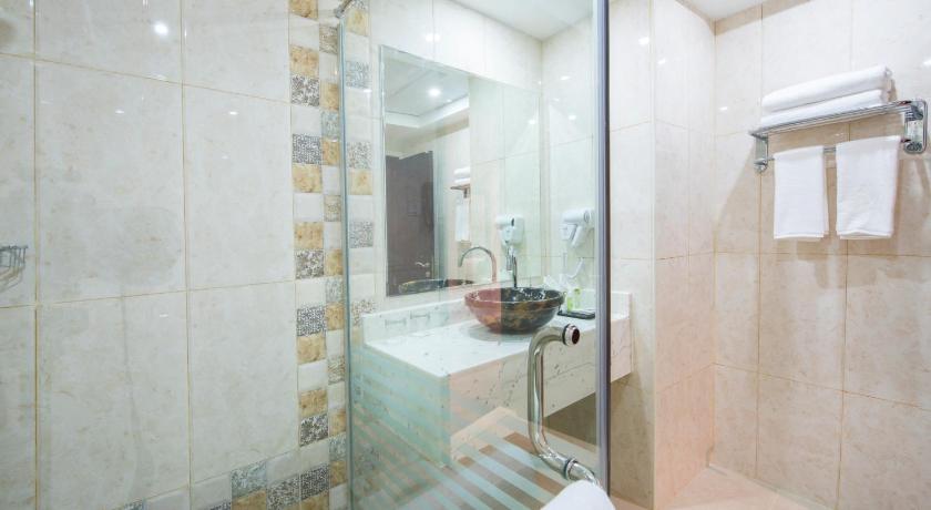 Image of Deluxe Double or Twin Room 11