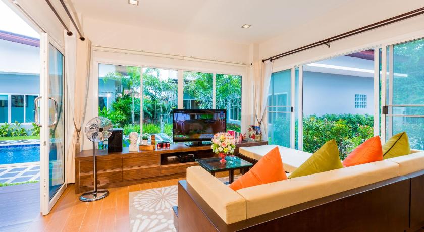 Image of 6 Bedroom Villa 13