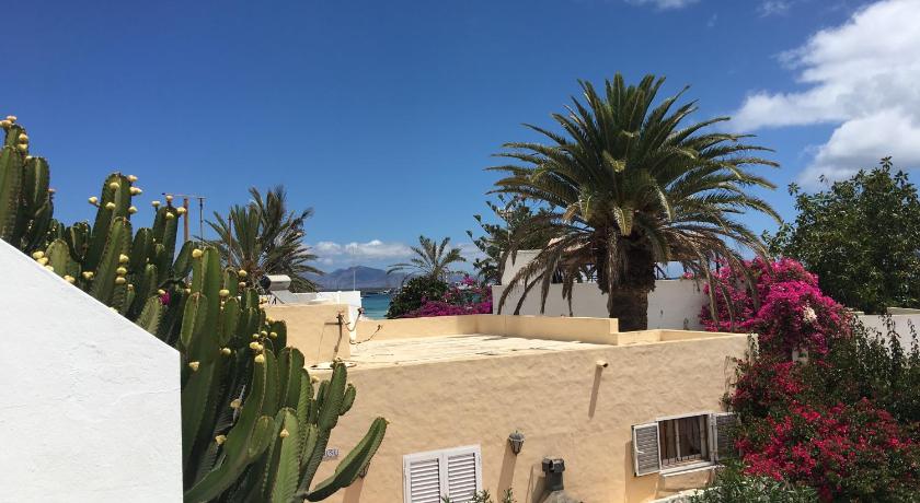 Hoplaco Beach Apartment — Hotel in Fuerteventura
