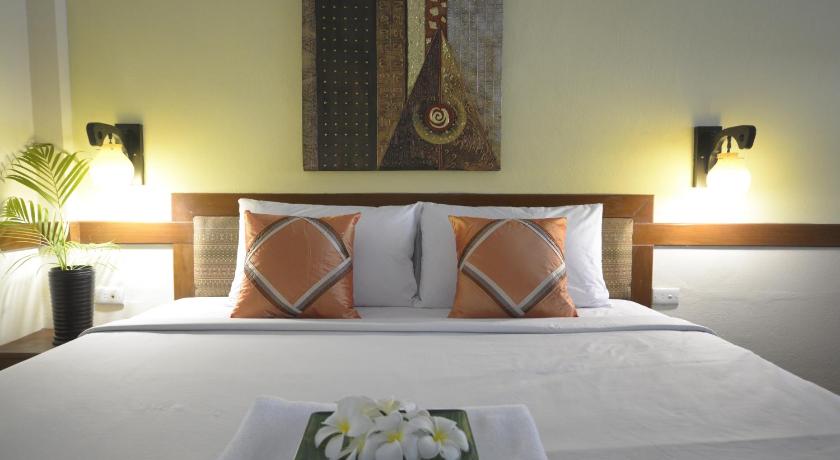 Image of Deluxe (Double Bed) 6