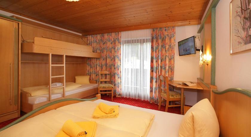 Image of Family Room 1