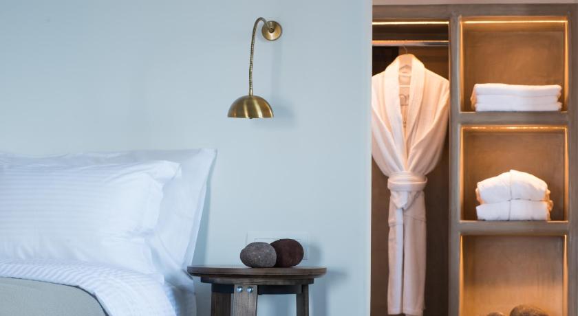 Azar Luxury Villas & Suites photo
