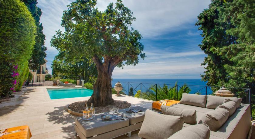 Image of Villa with Sea View 11