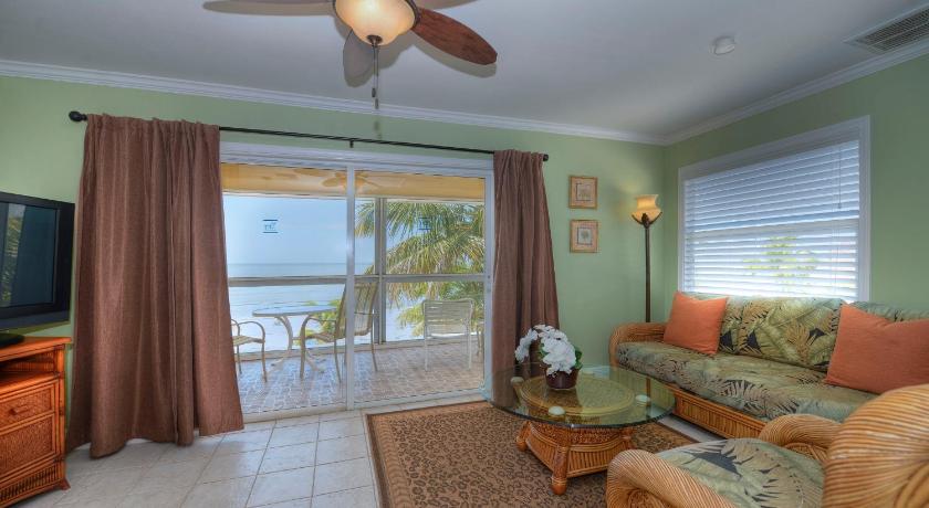 Tiki On The Beach Hotel Fort Myers Fl Deals Photos Reviews Tiki On The Beach Hotel Fort Myers Fl