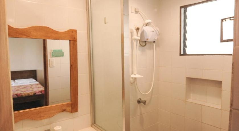 Image of Deluxe Studio 7