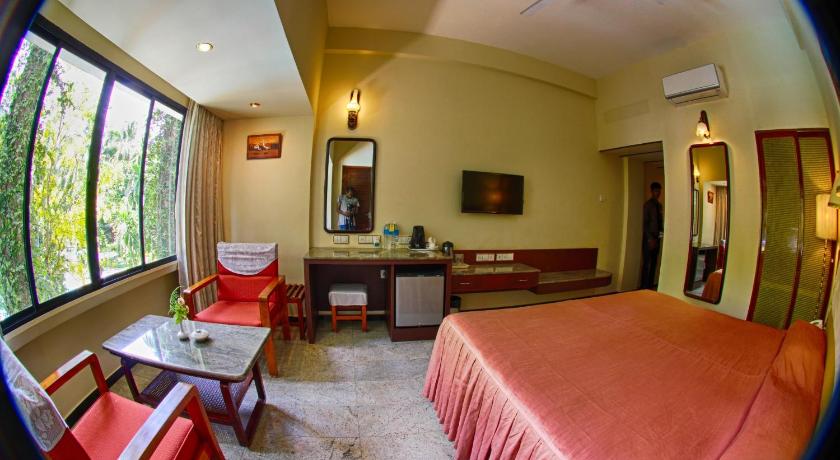 Hotel Parisutham Tanjore