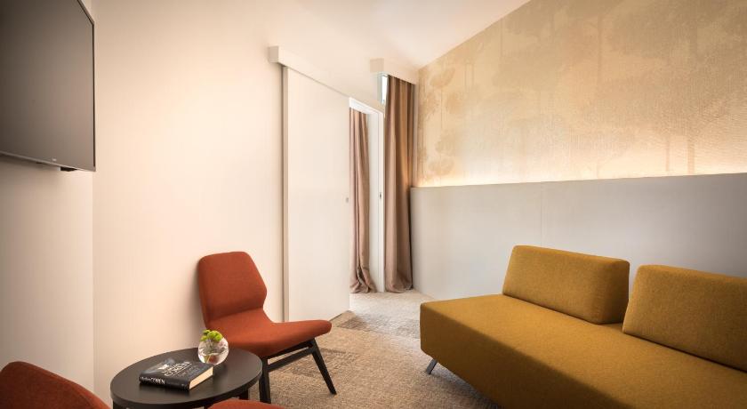 Image of Family Room 5
