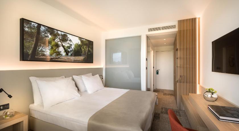 Image of Standard Double Room 4