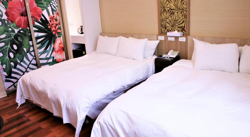 Image of Family Rooms 12