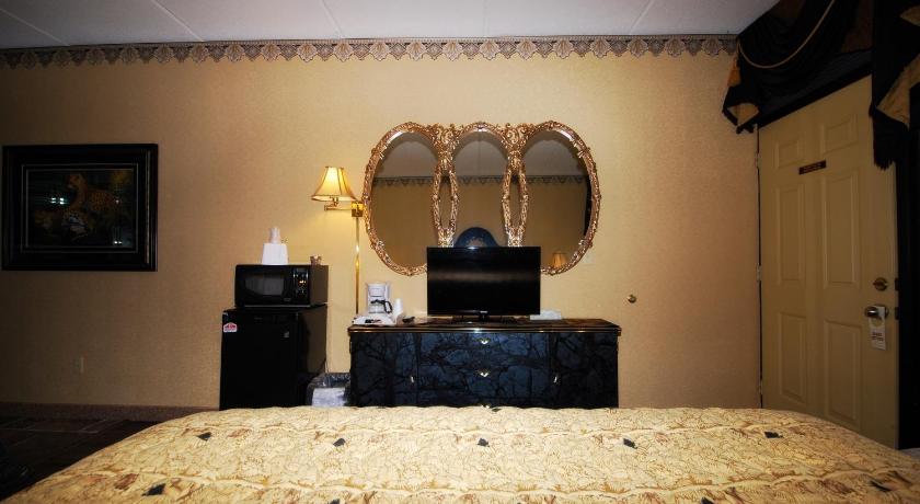 Image of Deluxe King Room with Spa Bath - Ground Floor 1