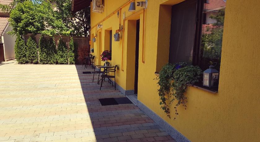 House Apartment Minerilor photo